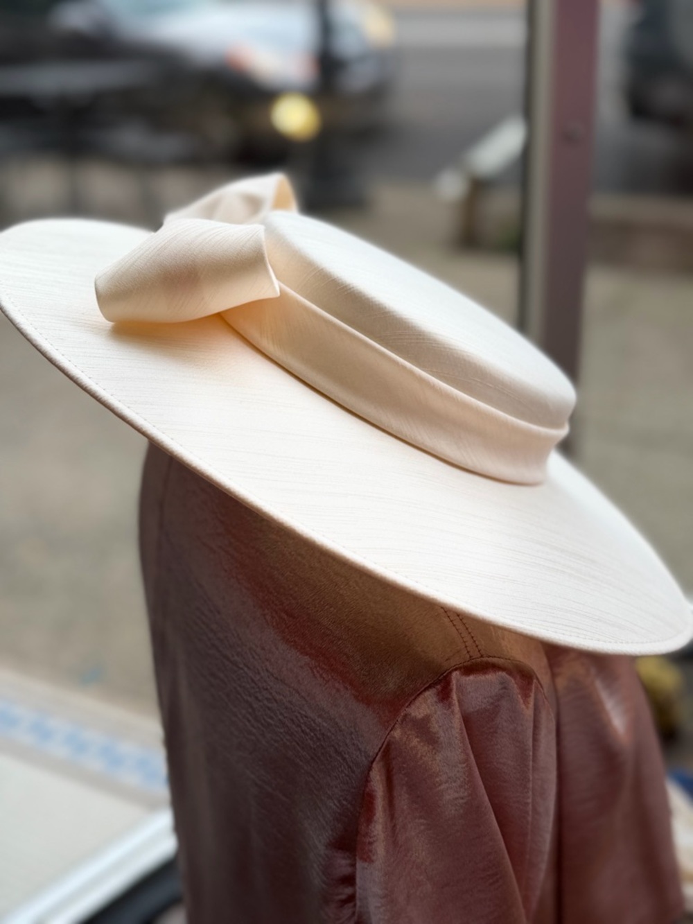 Elegant Cream Wide-Brim Hat with Bow